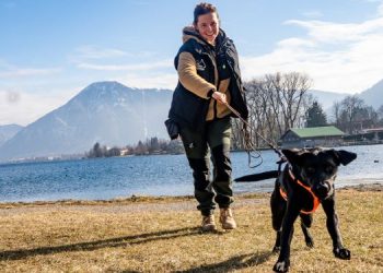 Interview with Carolin Wessollek, Owner and Trainer at Hundeschule Talenthund in Germany: How she built a successful online and offline dog training school in just one year Interview with Carolin Wessollek, Owner and Trainer at Hundeschule Talenthund in Germany: How she built a successful online and offline dog training school in just one year