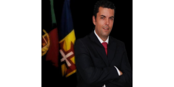 User Manual by Generation: From VHS to TikTok