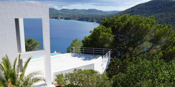 Autumn, the best season to rent a luxury villa in Ibiza