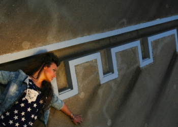 FROM ITALY TO HOLLYWOOD, VERONICA VITALE’S SURVIVOR VOICE GAINS GROUND IN THE GRAMMYS® CONVERSATION