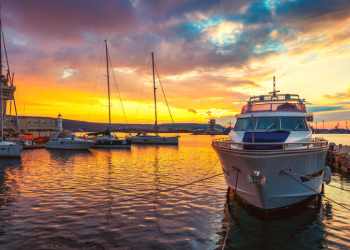 Marbella, the best Mediterranean port to rent a boat